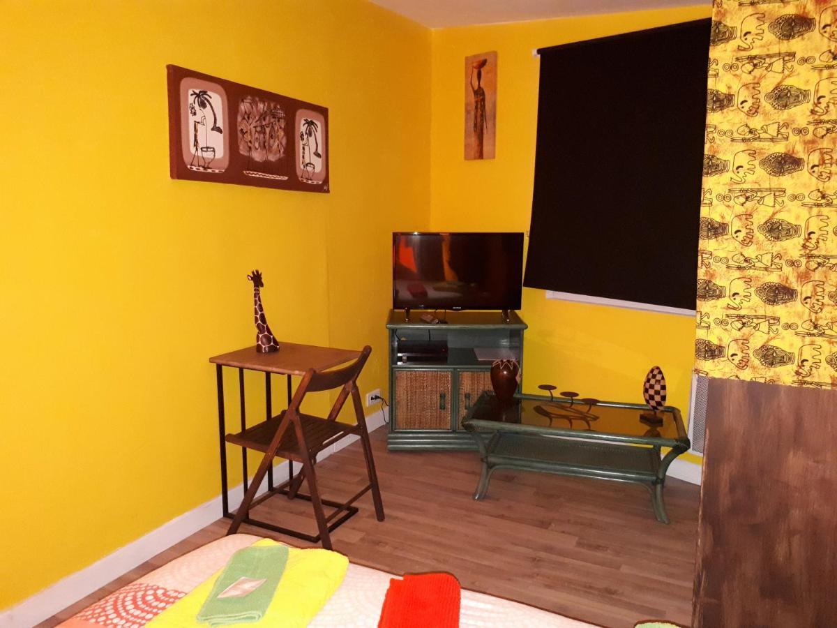 Chez Patricia & Denis Bed & Breakfast Flassans-sur-Issole Ngoại thất bức ảnh